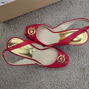 Michael Michael Kors  Rochelle Sling, Patent Leather Red Striped sandals, size 7
